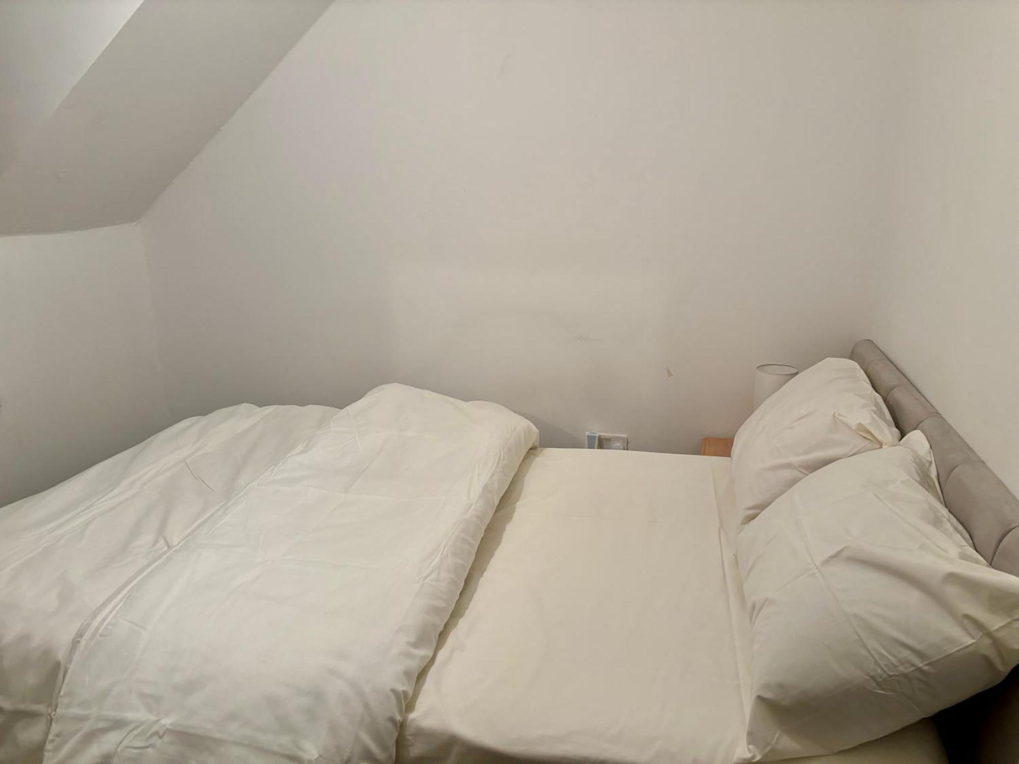 Stainless Guests House Hotell Dudley Eksteriør bilde