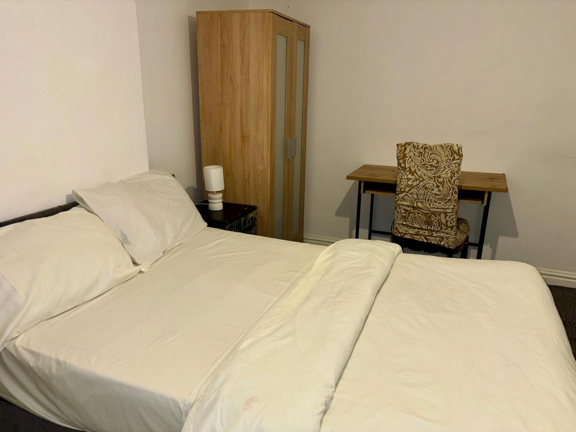 Stainless Guests House Hotell Dudley Eksteriør bilde